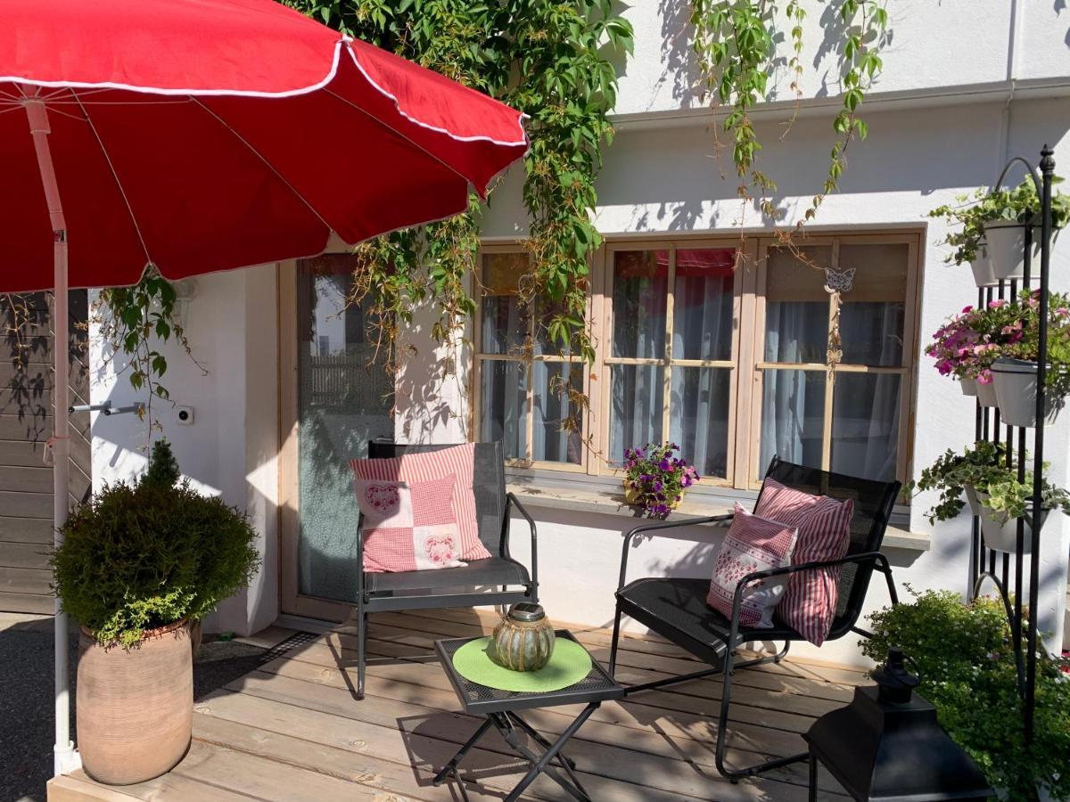 Chasa Bazzi Apartment Scuol Exterior photo