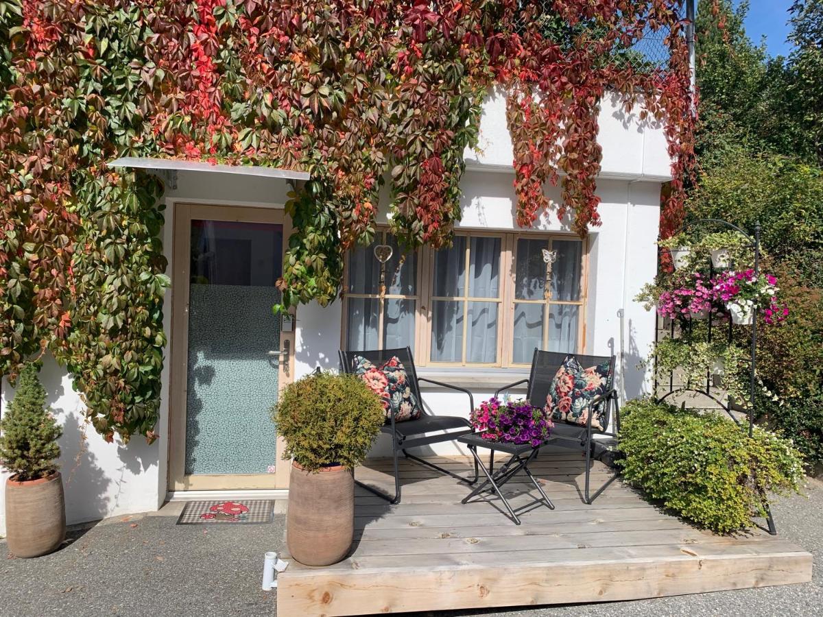 Chasa Bazzi Apartment Scuol Exterior photo